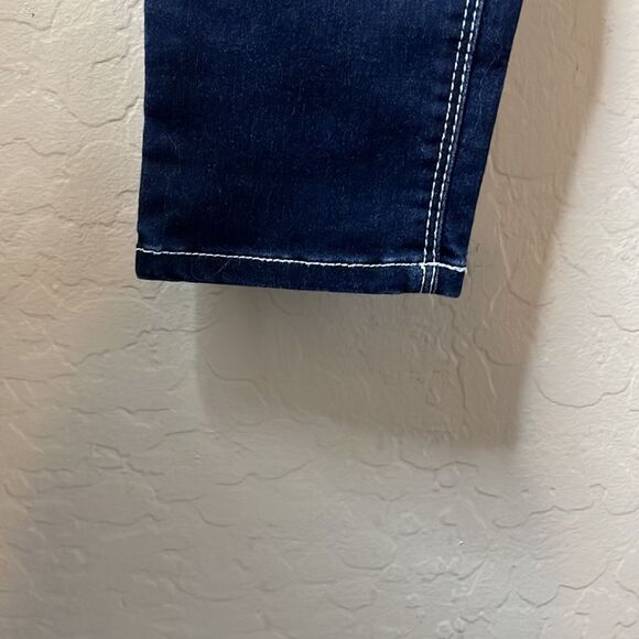 CATO est. 1946 denim jeans w/ whiskering & lots of stretch five pockets low rise - Picture 4 of 11